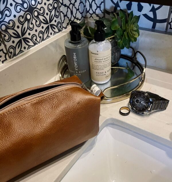 Men's Toiletry Bag - Image 11