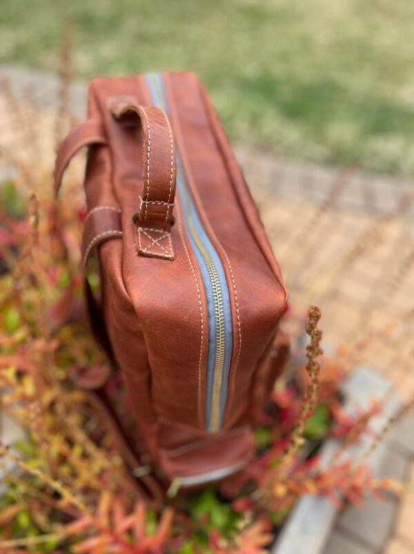 The EXPLORER backpack - Image 5